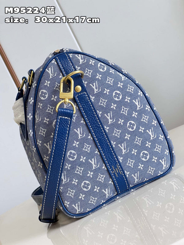 Franco Shops - Louis Vuittons  - 15336
