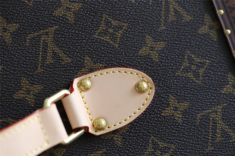 Franco Shops - Louis Vuittons  - 9521