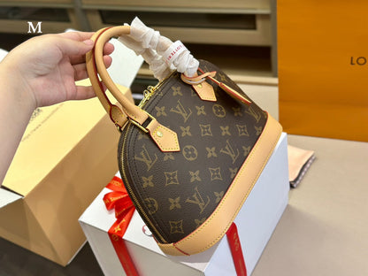 Franco Shops - Louis Vuittons  - 15013