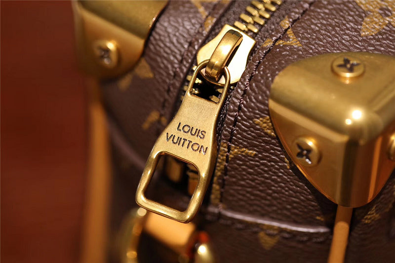 Franco Shops - Louis Vuittons  - 10151
