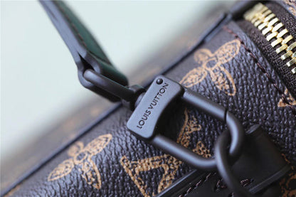 Franco Shops - Louis Vuittons  - 10015