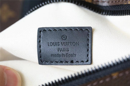 Franco Shops - Louis Vuittons  - 9803