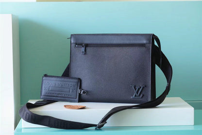 Franco Shops - Louis Vuittons  - 10035