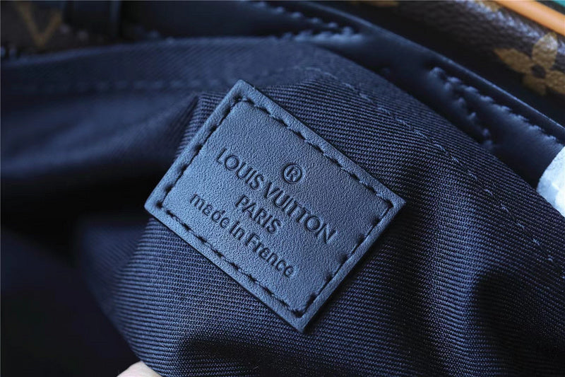 Franco Shops - Louis Vuittons  - 10090