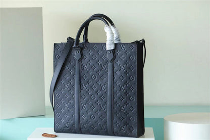 Franco Shops - Louis Vuittons  - 9781