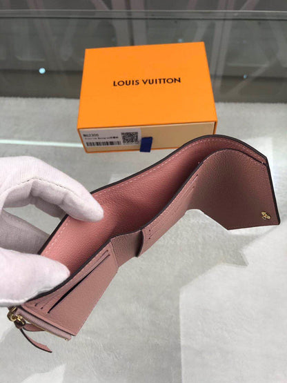 Franco Shops - Louis Vuittons  - 9153
