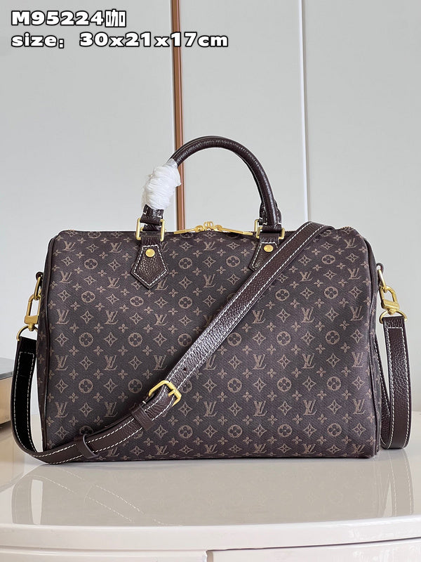 Franco Shops - Louis Vuittons  - 15335