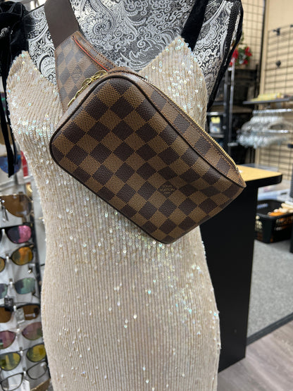 Belt Bag Luxury Designer By Louis Vuitton  Size: Medium