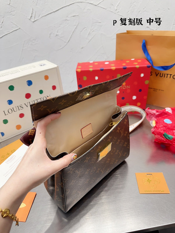 Franco Shops - Louis Vuittons  - 14946
