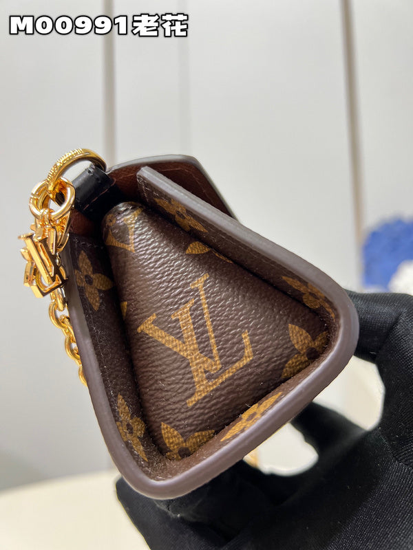 Franco Shops - Louis Vuittons  - 15610