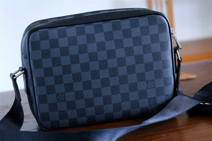 Franco Shops - Louis Vuittons  - 10075