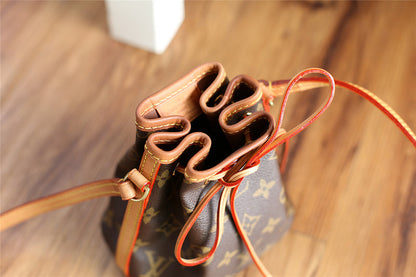 Franco Shops - Louis Vuittons  - 9390
