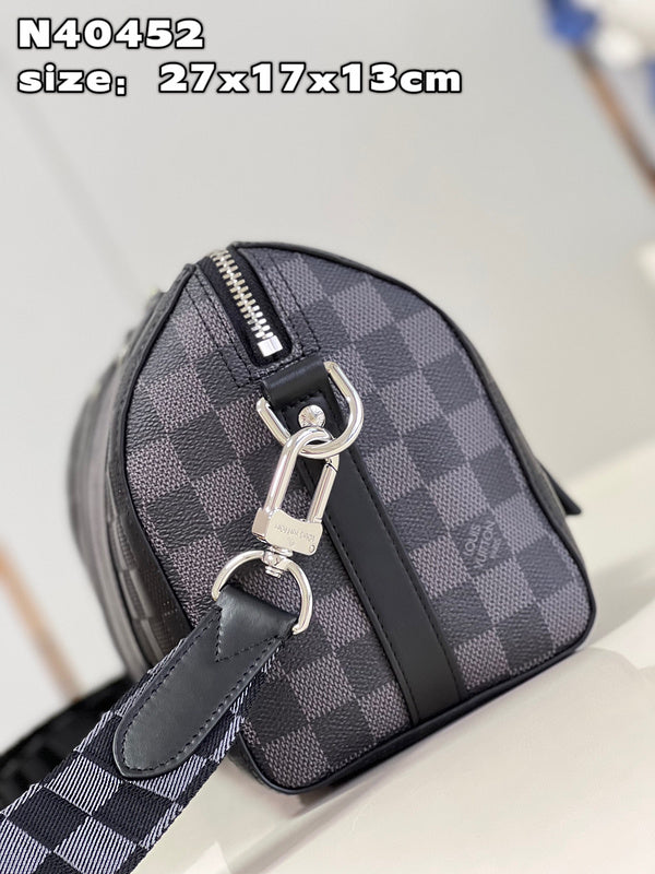 Franco Shops - Louis Vuittons  - 15605