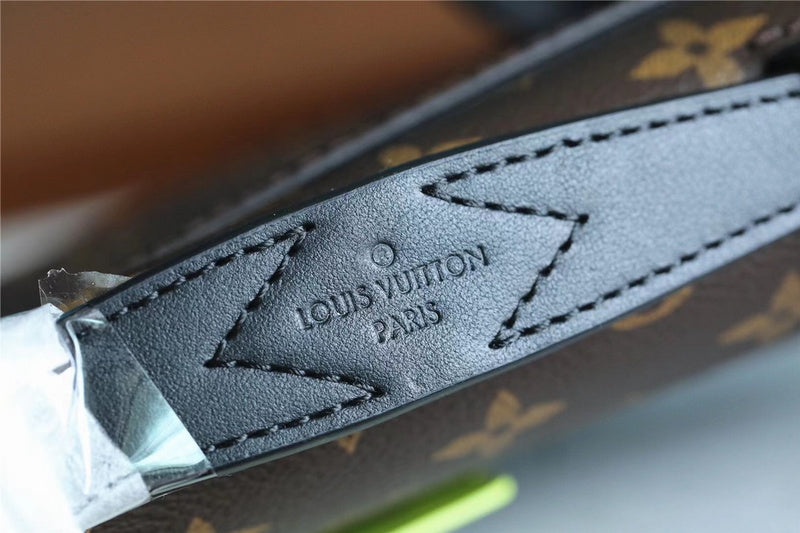 Franco Shops - Louis Vuittons  - 10097