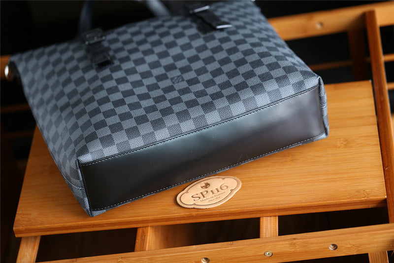 Franco Shops - Louis Vuittons  - 9842