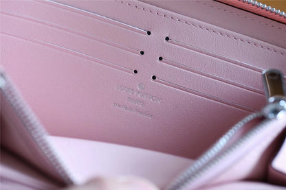 Franco Shops - Louis Vuittons  - 9412