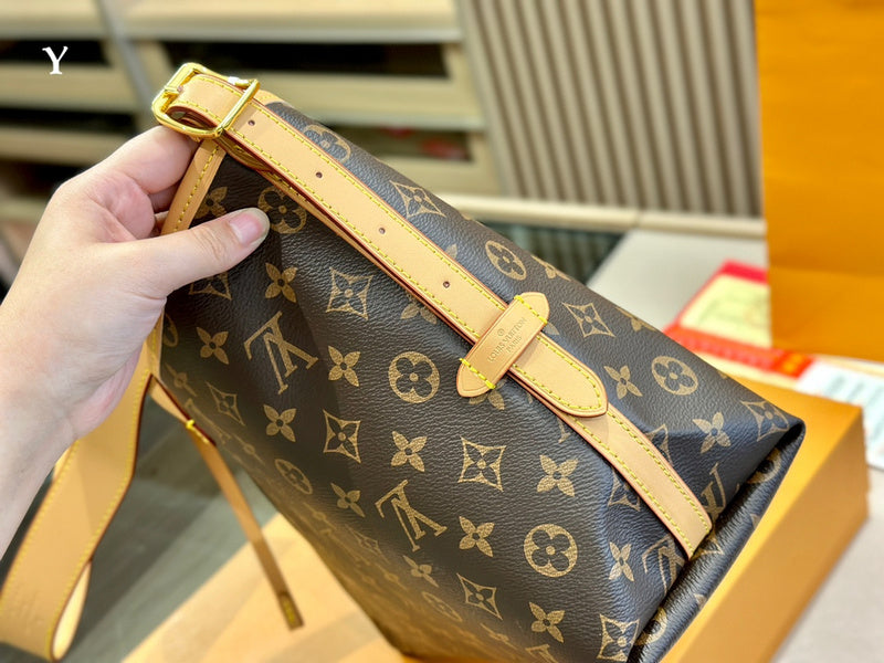 Franco Shops - Louis Vuittons  - 14848