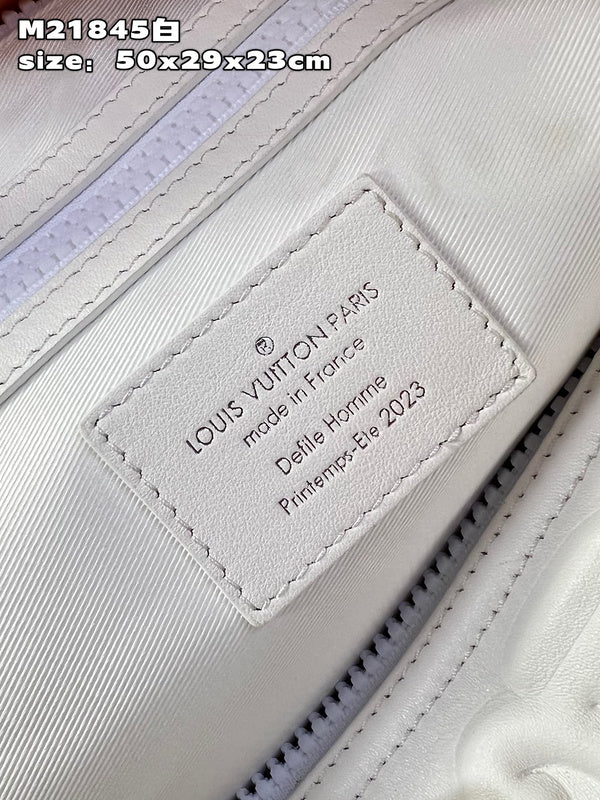 Franco Shops - Louis Vuittons  - 15372