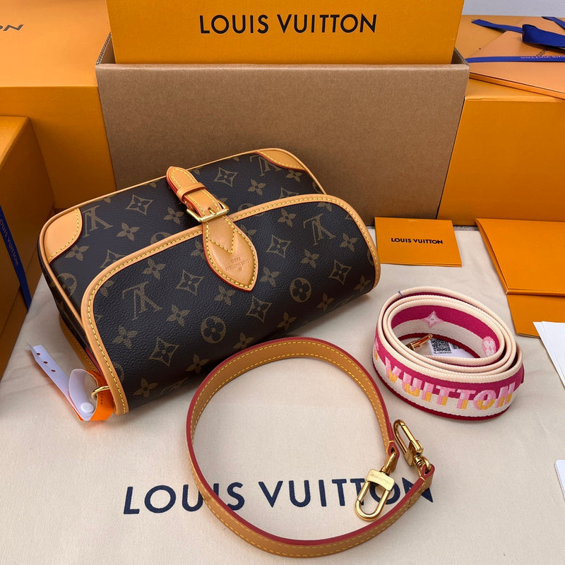 Franco Shops - Louis Vuittons  - 15840