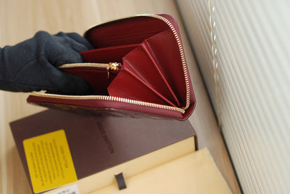 Franco Shops - Louis Vuittons  - 9413