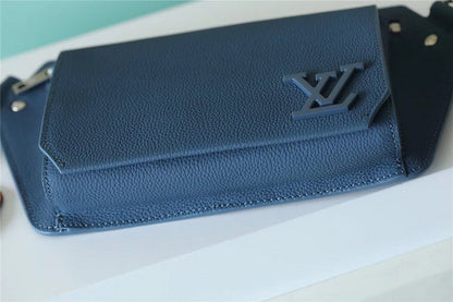 Franco Shops - Louis Vuittons  - 9982