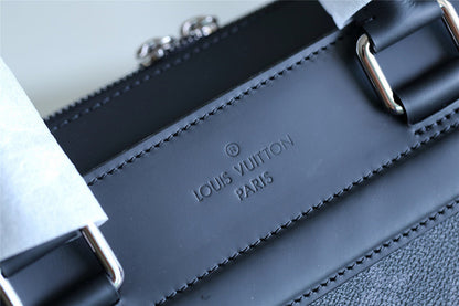 Franco Shops - Louis Vuittons  - 9883