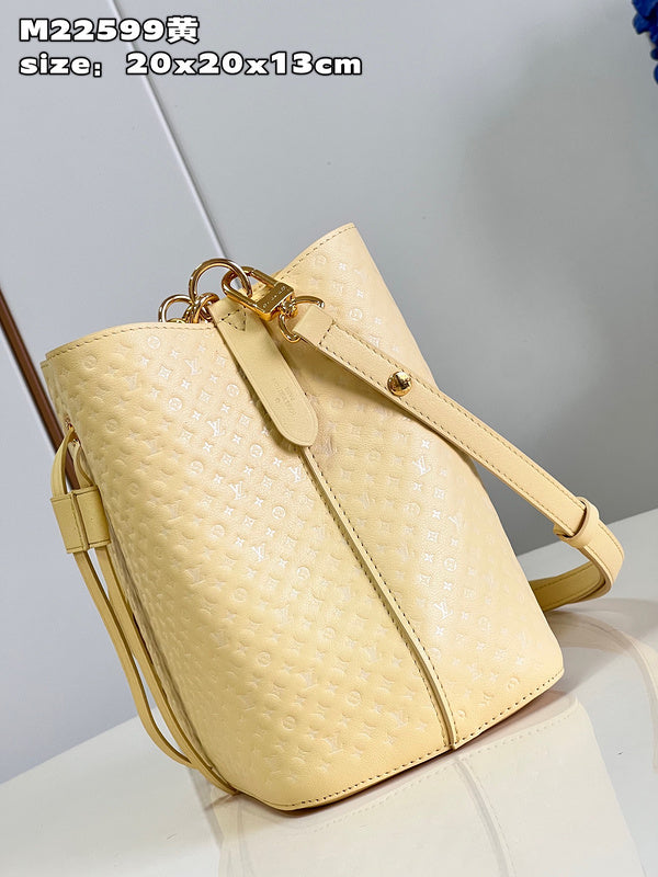 Franco Shops - Louis Vuittons  - 15486