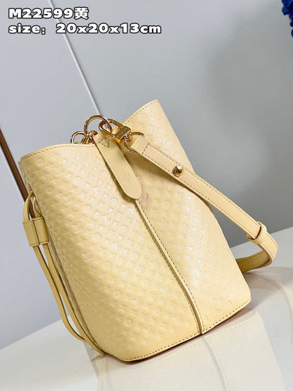 Franco Shops - Louis Vuittons  - 15486