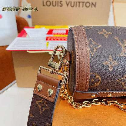 Franco Shops - Louis Vuittons  - 15073