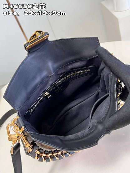 Franco Shops - Louis Vuittons  - 15398
