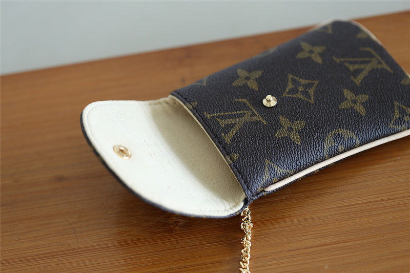 Franco Shops - Louis Vuittons  - 9421