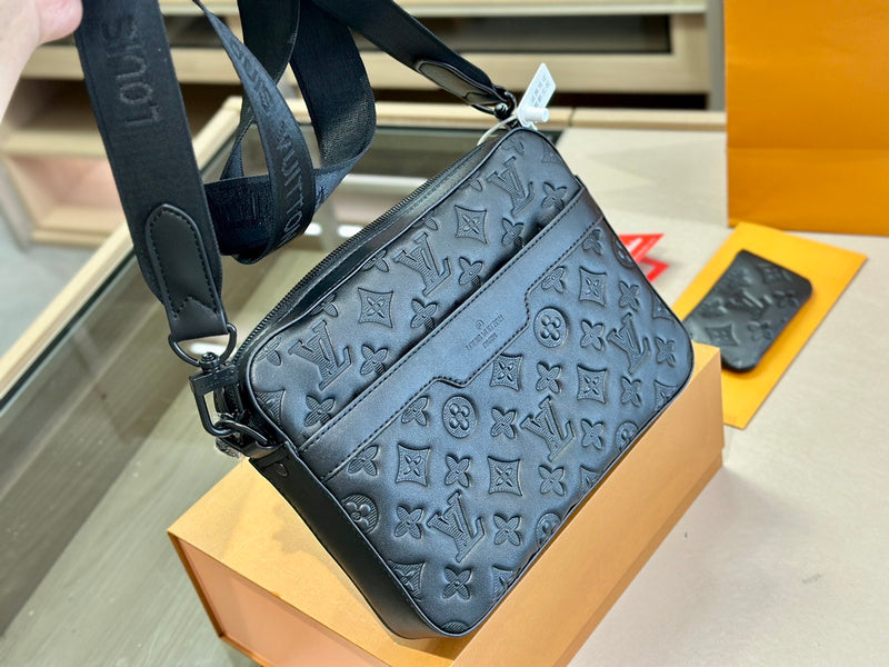 Franco Shops - Louis Vuittons  - 14920