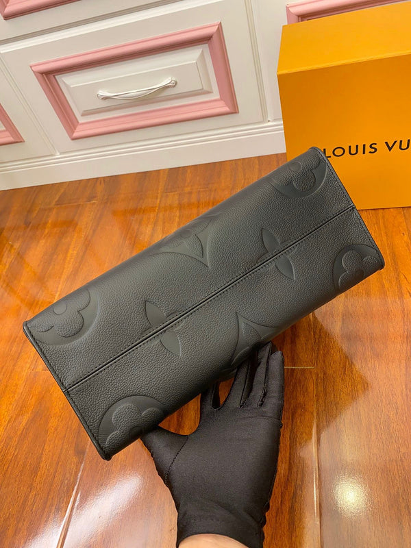 Franco Shops - Louis Vuittons  - 15511