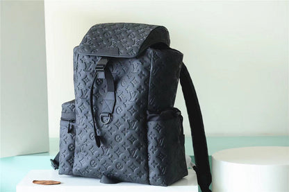 Franco Shops - Louis Vuittons  - 9557