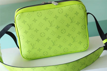 Franco Shops - Louis Vuittons  - 9901