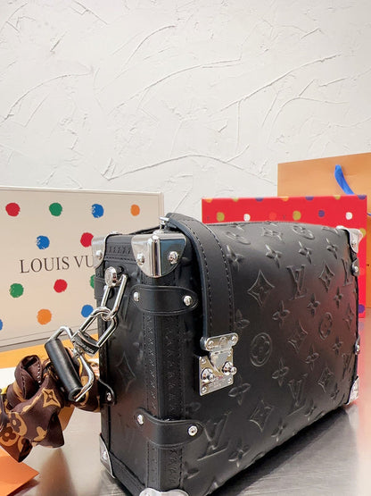 Franco Shops - Louis Vuittons  - 14952