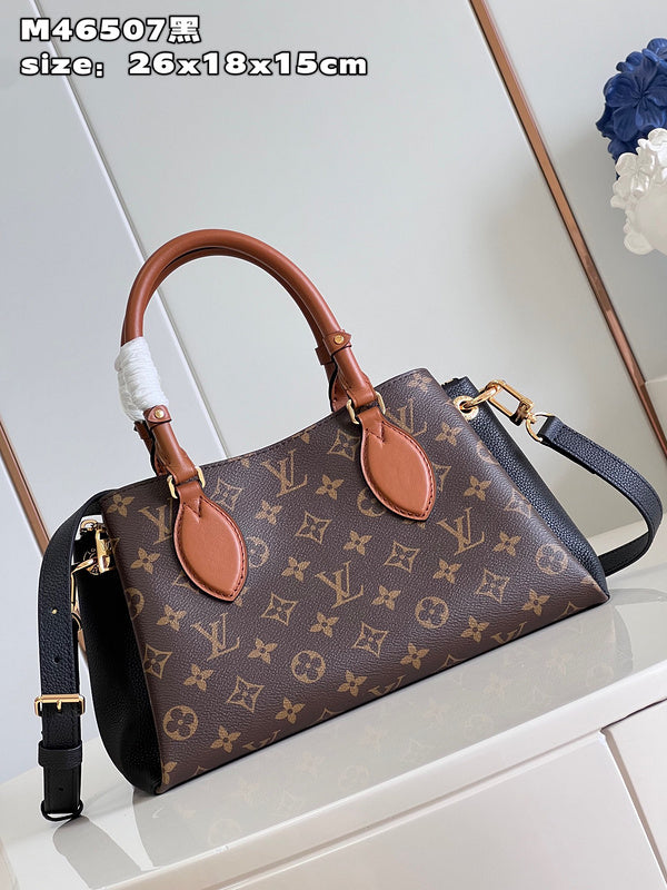 Franco Shops - Louis Vuittons  - 15319