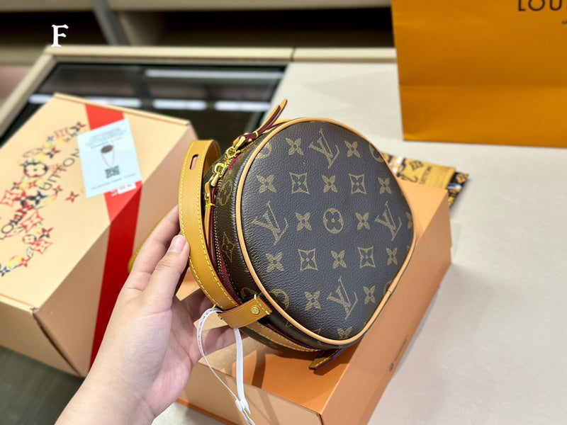 Franco Shops - Louis Vuittons  - 15036