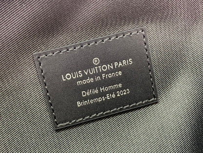 Franco Shops - Louis Vuittons  - 15814