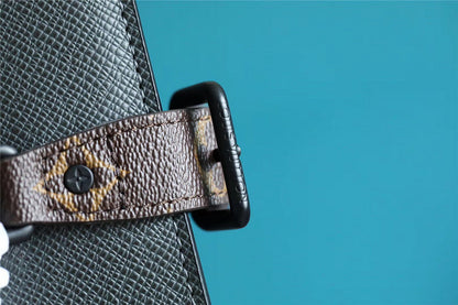 Franco Shops - Louis Vuittons  - 9843