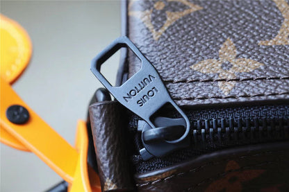 Franco Shops - Louis Vuittons  - 9911