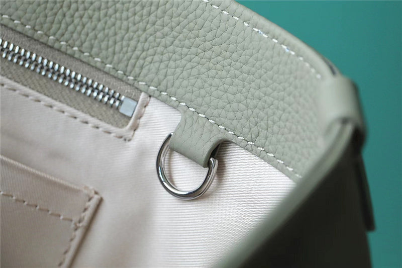Franco Shops - Louis Vuittons  - 9906