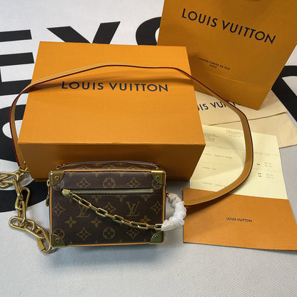 Franco Shops - Louis Vuittons  - 10151