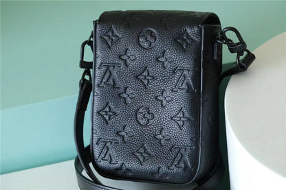 Franco Shops - Louis Vuittons  - 10084