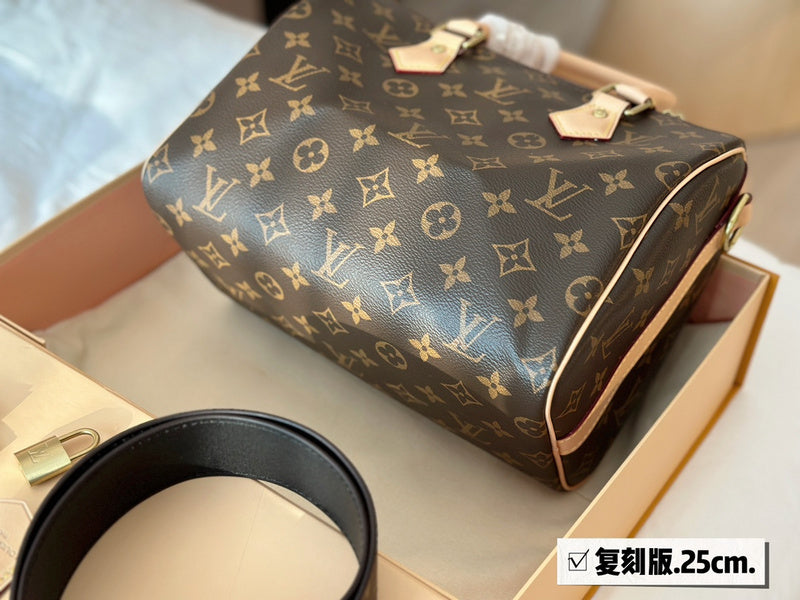 Franco Shops - Louis Vuittons  - 14933