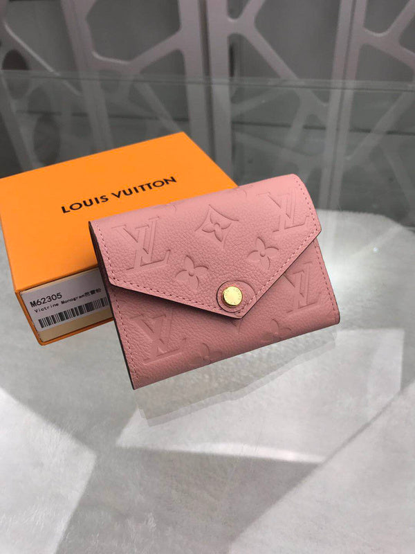Franco Shops - Louis Vuittons  - 9153