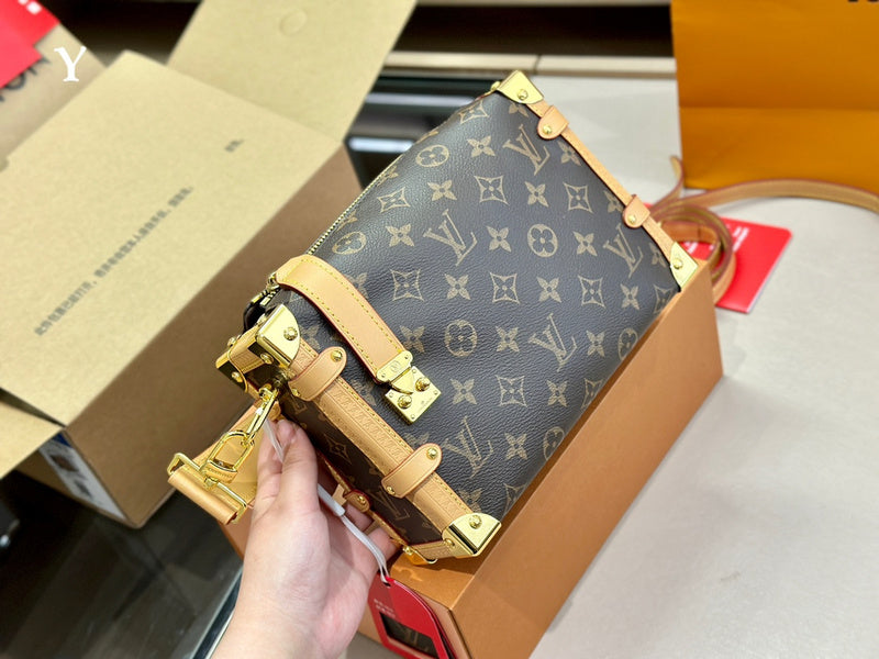 Franco Shops - Louis Vuittons  - 15089