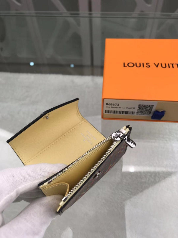 Franco Shops - Louis Vuittons  - 9165