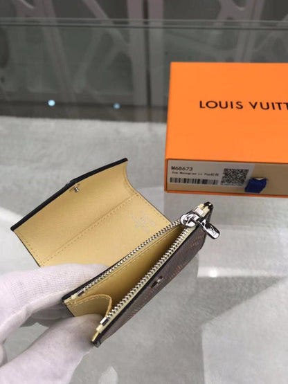 Franco Shops - Louis Vuittons  - 9165