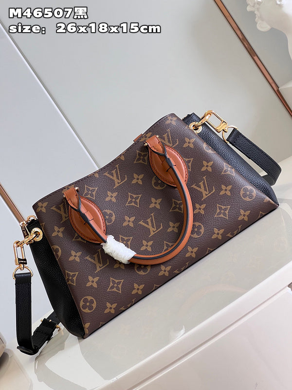 Franco Shops - Louis Vuittons  - 15349